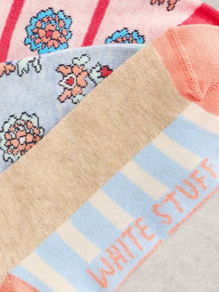 White Stuff 3 Pack Tile Print Trainer Socks in Blue Multi