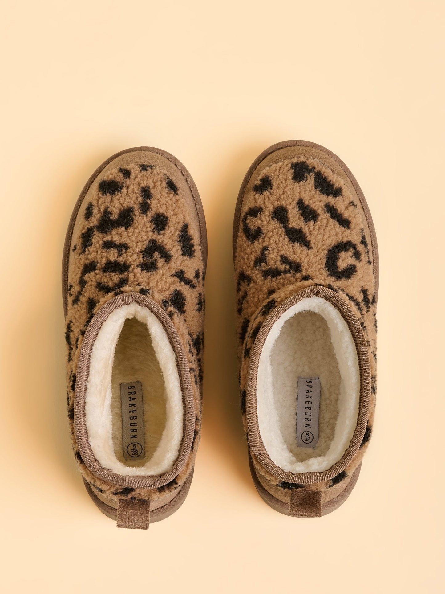 Brakeburn Winters Embrace Slippers