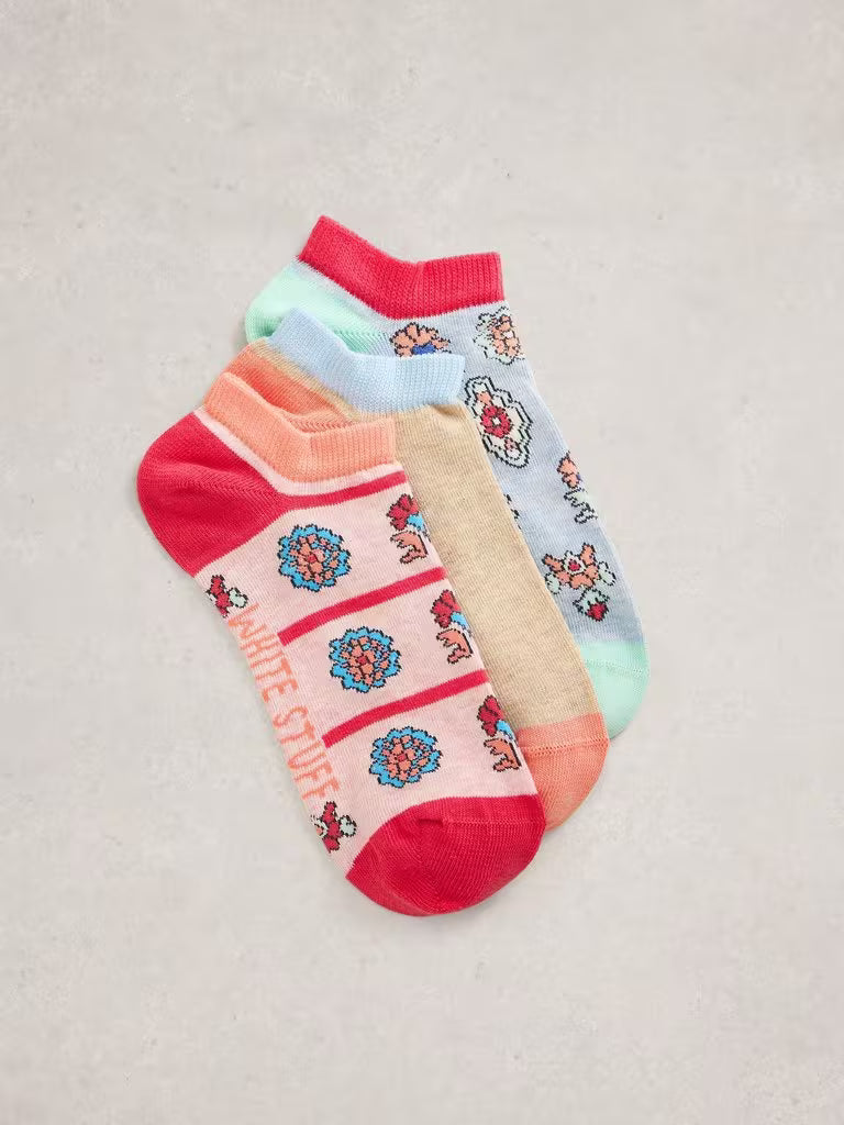 White Stuff 3 Pack Tile Print Trainer Socks in Blue Multi
