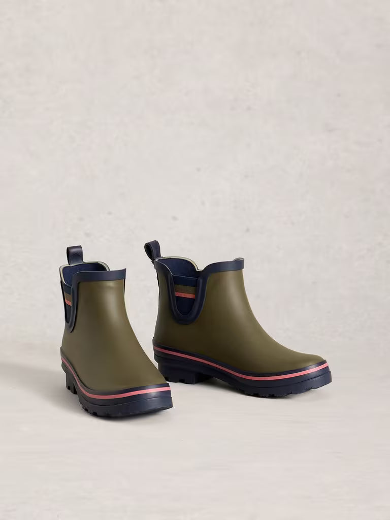 White Stuff Puddle Wellie Boots in Khaki Green