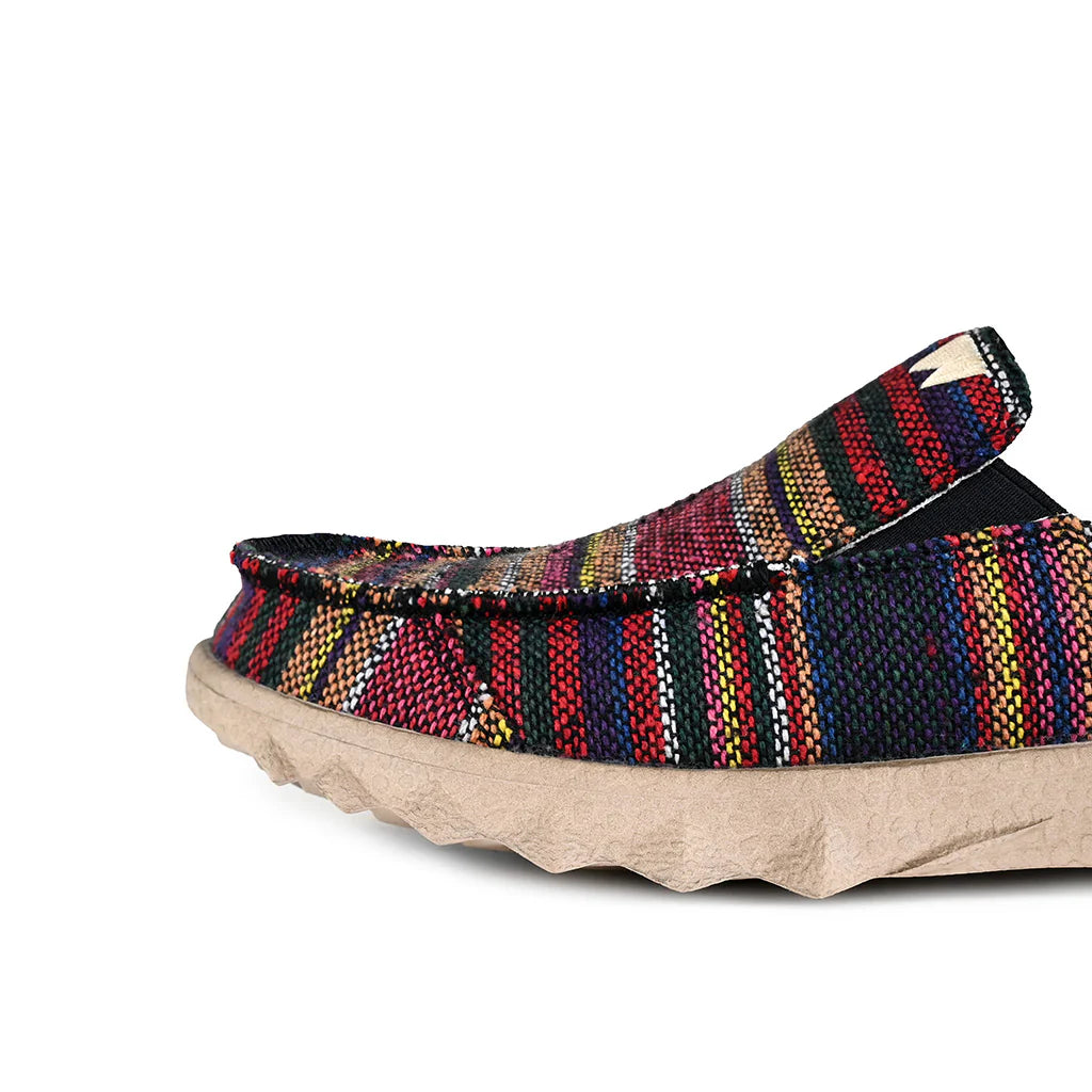 Kick Back Chaise Classic in Canvas Hacky Sack Black