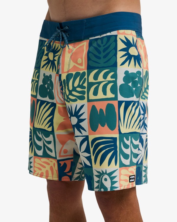 Billabong Sundays Pro Boardshorts in Teal